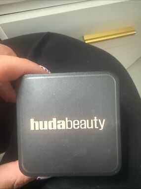 Huda beauty matcha milk cake